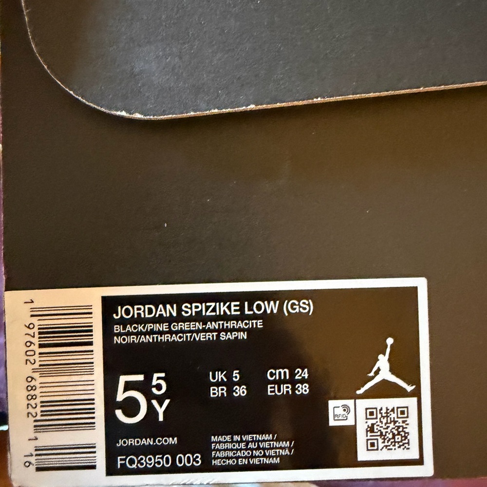 Jordan Spizike Low Black and Green Sneakers